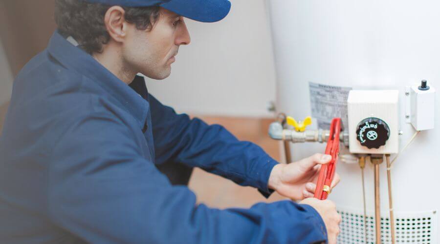 Local water heater installation in Smithville, IN