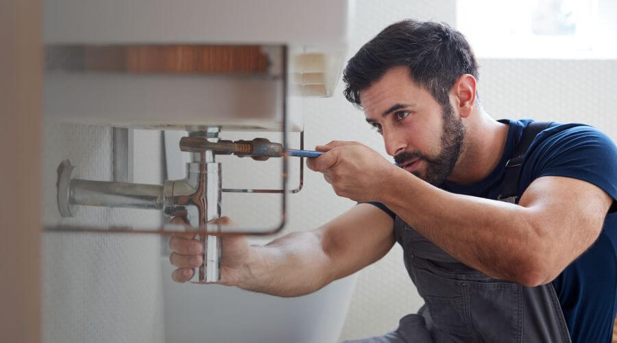 Professional water heater installation services in Smithville, IN